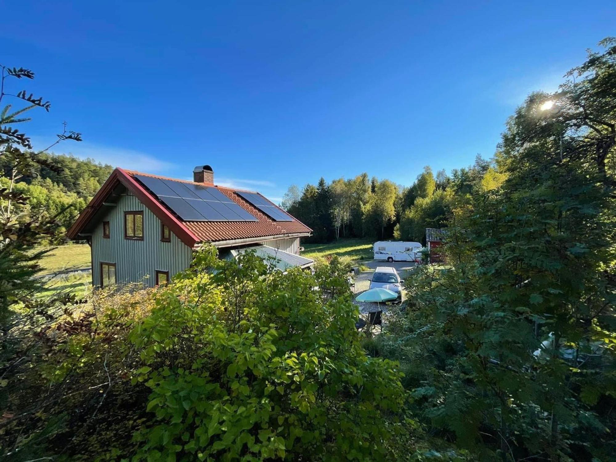 Charmigt Aeldre Hus, Laddbox 22 Kw, 5 Bil-Minuter Till Bad Stromstad Exterior photo